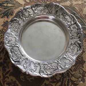 WALLACE GRAND VICTORIAN 8 IN ROUND BOWL NO 1664